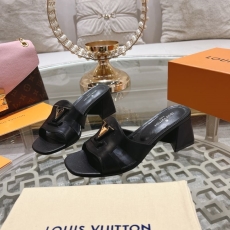 Louis Vuitton Slippers